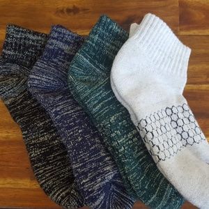 Set of 4 sparkly Bombas quarter socks